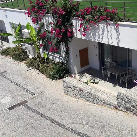 Degirmenburnu Aparthotel 3*