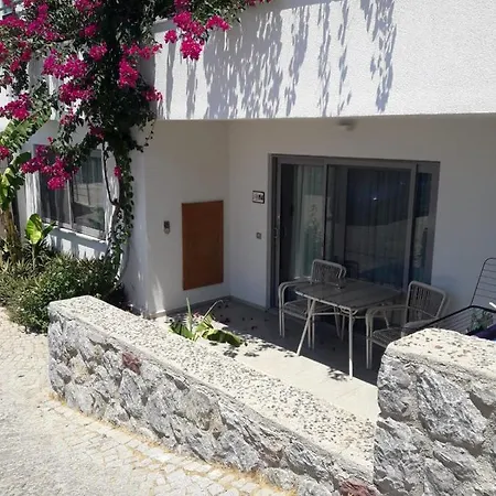 Degirmenburnu Aparthotel 3*