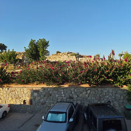 Degirmenburnu Apart Otel 4*