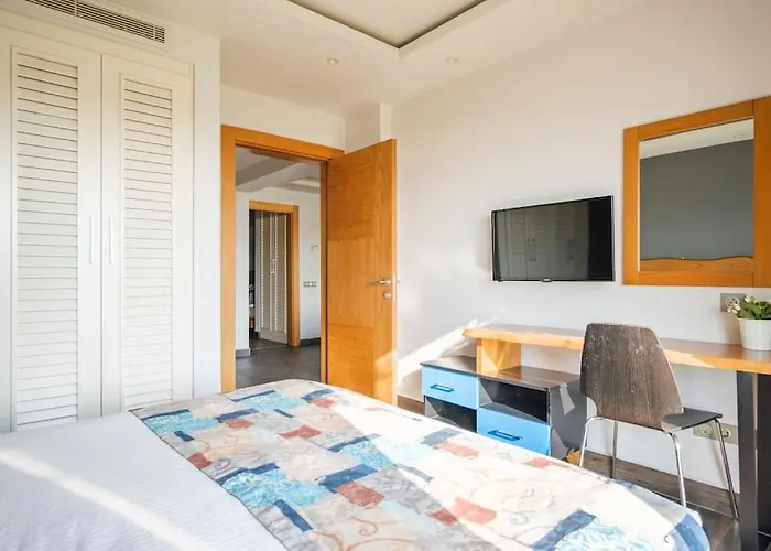 Degirmenburnu Aparthotel 4*