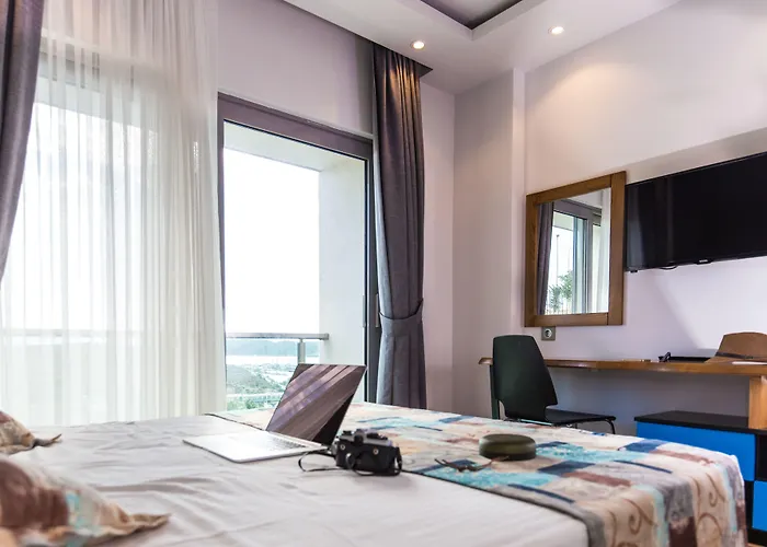 Aparthotel Degirmenburnu 4*