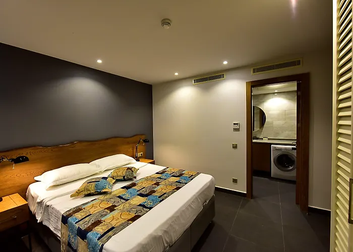 Degirmenburnu Aparthotel 4*