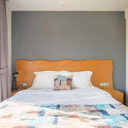 德吉门博努公寓