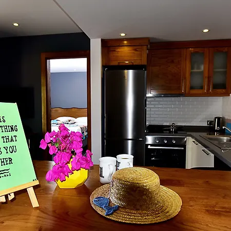 德吉门博努公寓 4*