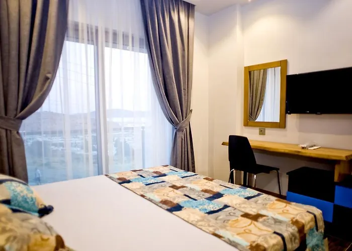 Degirmenburnu Apart Otel 4*